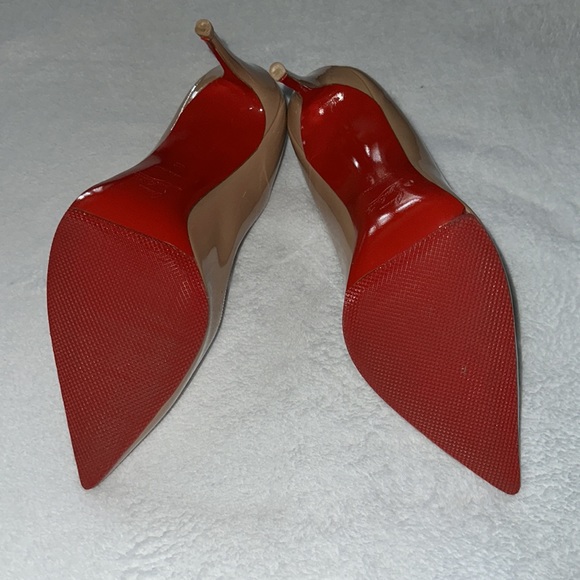 Christian Louboutin - Picture 4 of 5